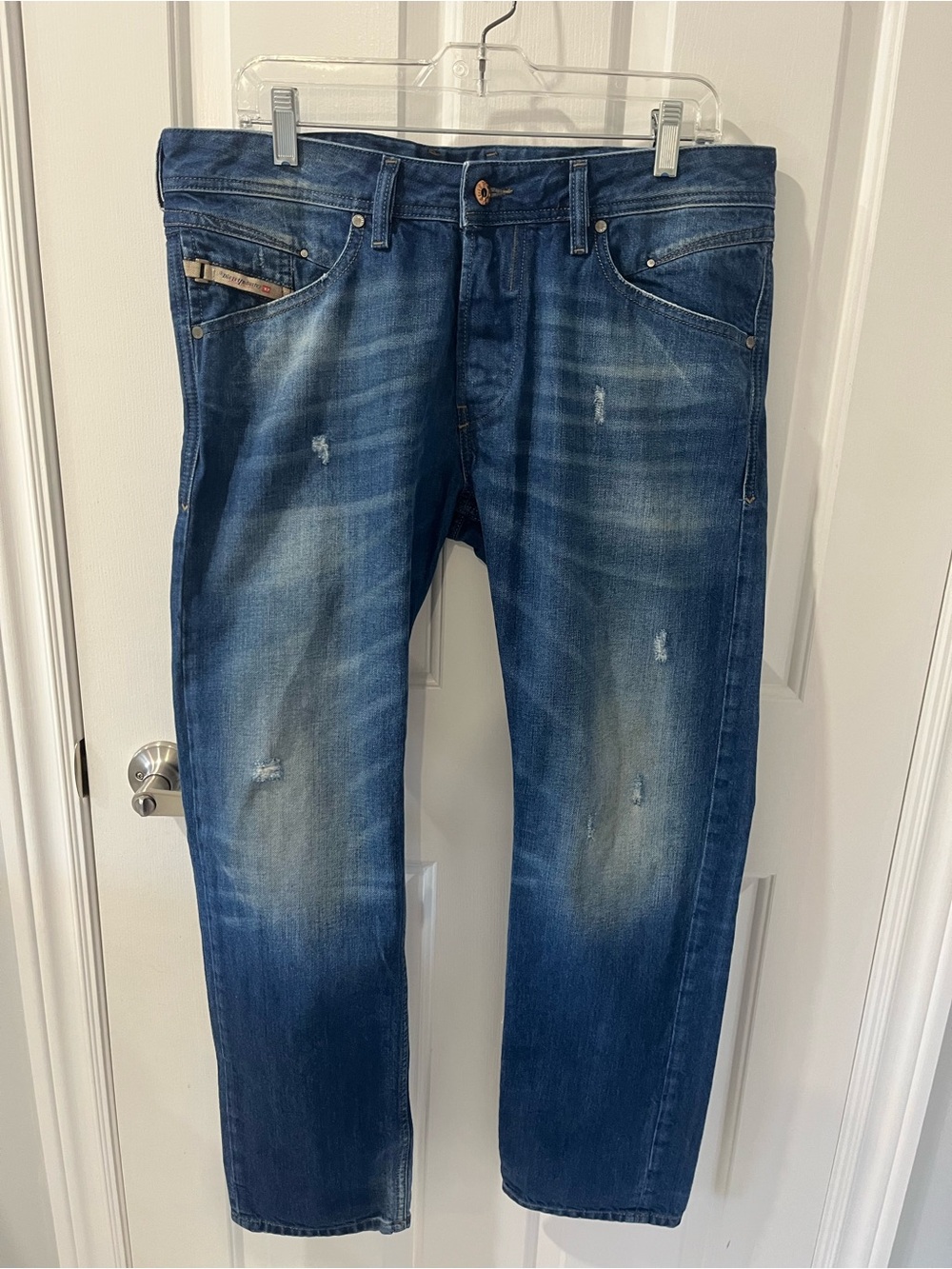 Diesel Belther Regular Slim-Tapered Jeans Men’s Made in Italy Blue Wash